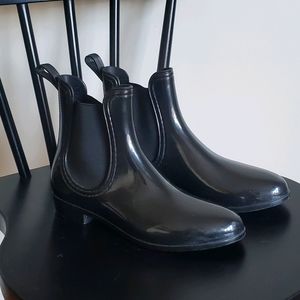 Chelsea Rain Boots